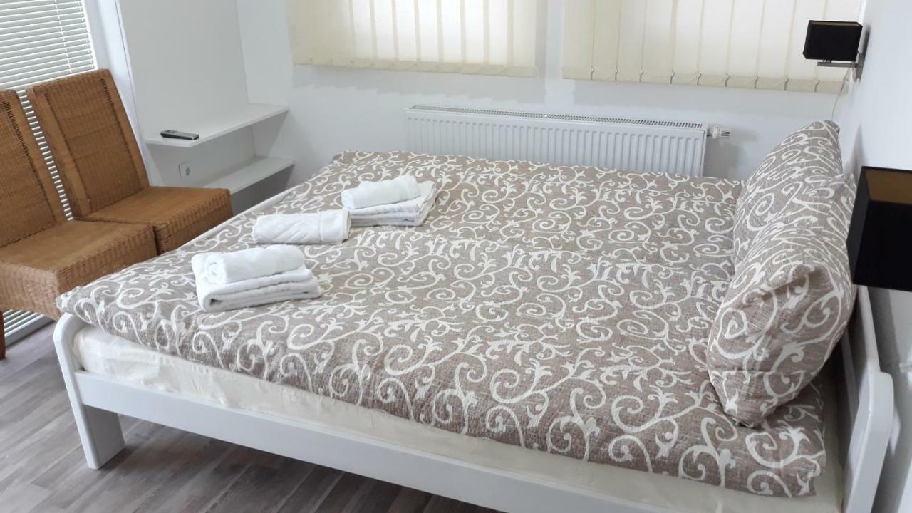 Apartments&Rooms Mido Visoko Extérieur photo