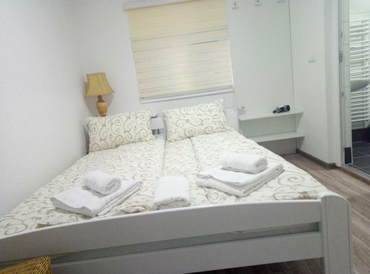 Apartments&Rooms Mido Visoko Extérieur photo
