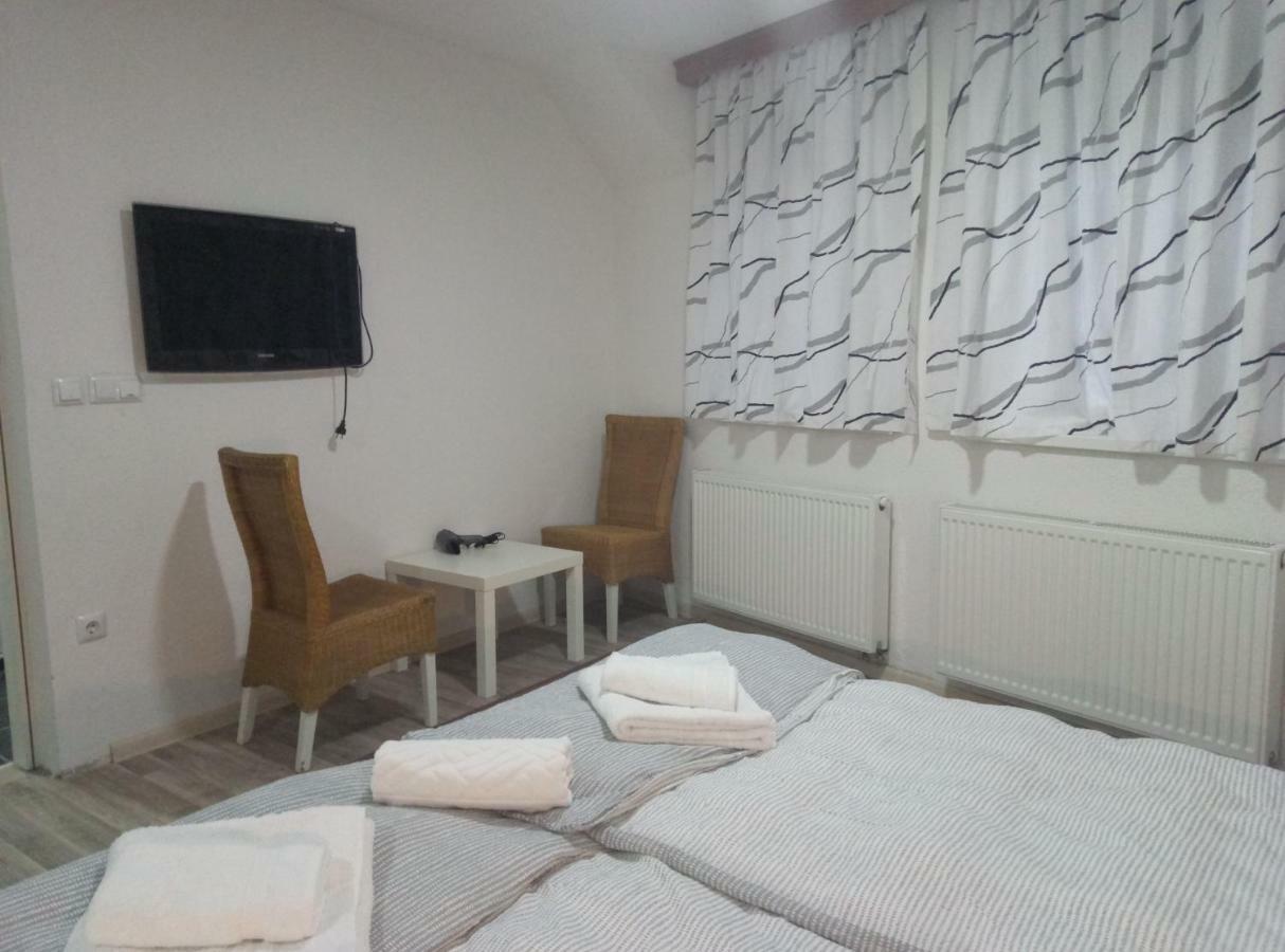 Apartments&Rooms Mido Visoko Extérieur photo