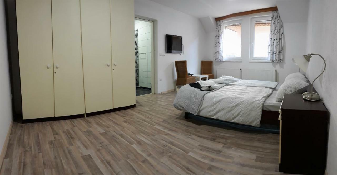 Apartments&Rooms Mido Visoko Extérieur photo