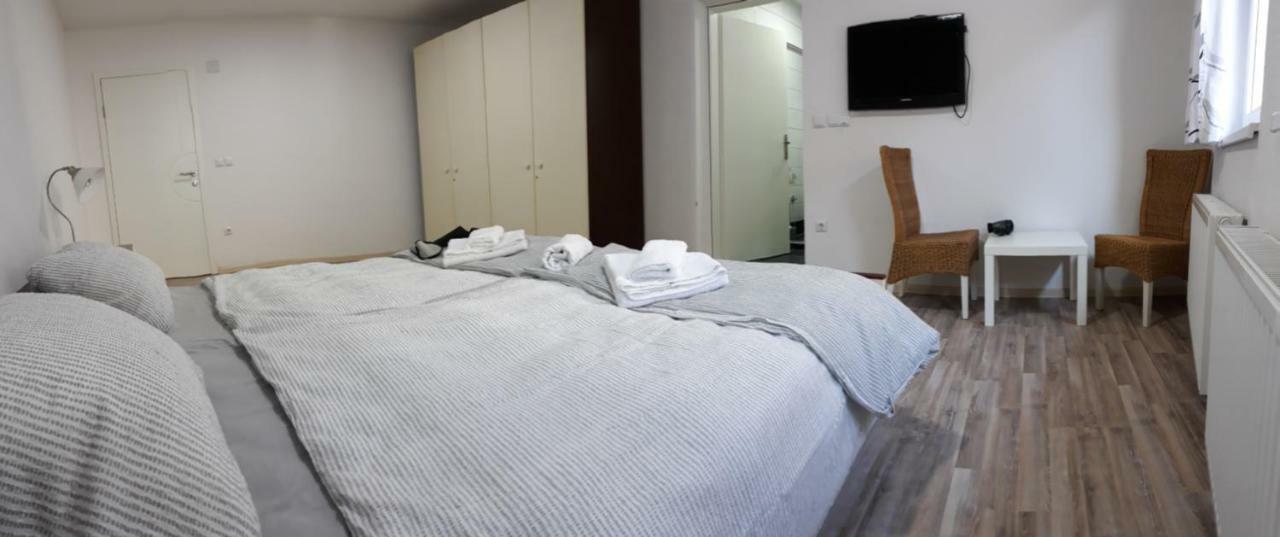 Apartments&Rooms Mido Visoko Extérieur photo