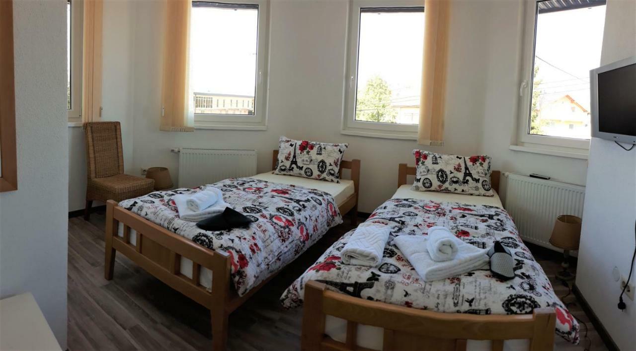 Apartments&Rooms Mido Visoko Extérieur photo
